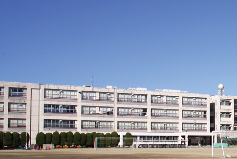 【中学校】甲斐市立双葉中学校まで1686ｍ