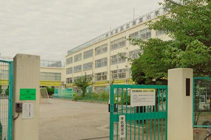 【小学校】杉並区立　四宮小学校まで690ｍ