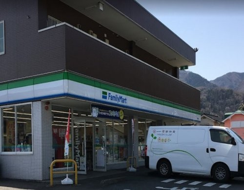 【コンビニエンスストア】ファミリーマート　愛川田代店まで1683ｍ