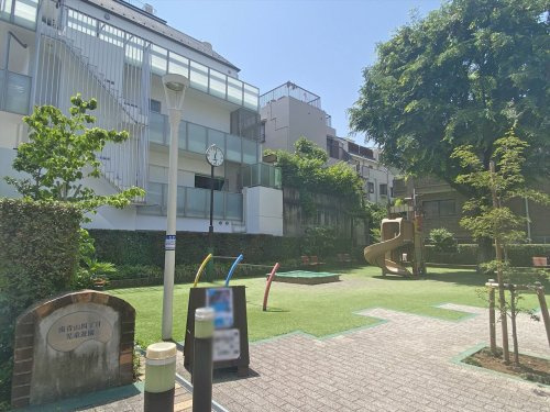 【公園】南青山四丁目児童遊園まで244ｍ