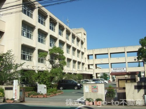 【中学校】明石市立望海中学校まで883ｍ