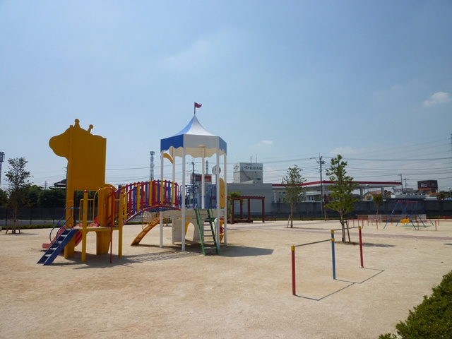 【公園】七左第一公園まで550ｍ