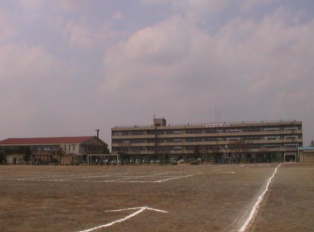 【中学校】取手市立藤代中学校まで800ｍ