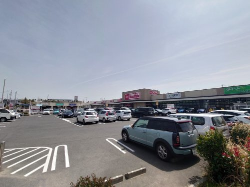 【スーパー】マックスバリュ　米野木店まで897ｍ