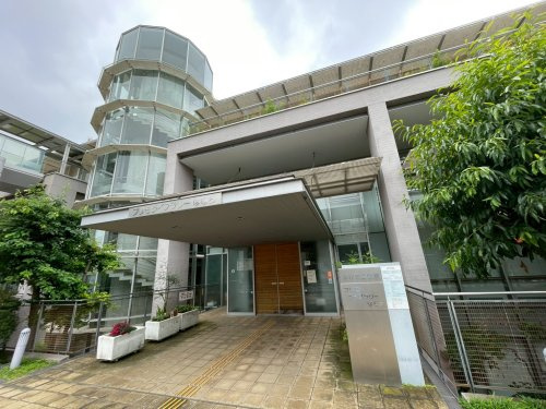 【図書館】羽村市図書館　小作台図書室まで868ｍ