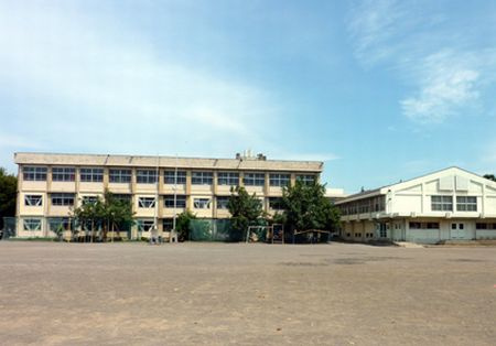 【小学校】座間市立　座間小学校まで609ｍ