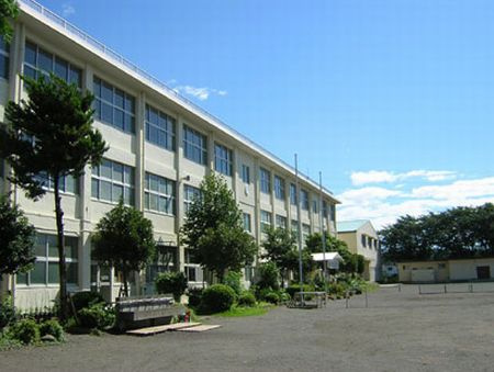 【中学校】座間市立　西中学校まで987ｍ