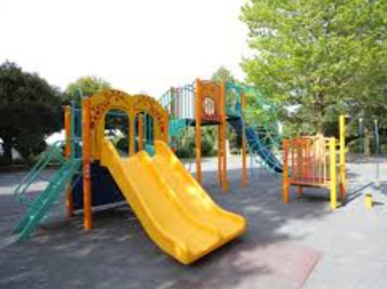【公園】岡村公園まで661ｍ
