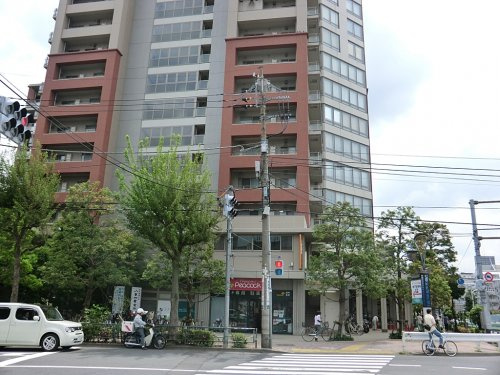 【スーパー】ピーコックストア　三軒茶屋の杜店まで509ｍ