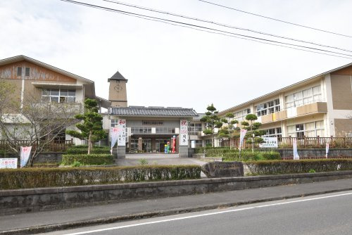【小学校】鹿屋市立串良小学校まで356ｍ