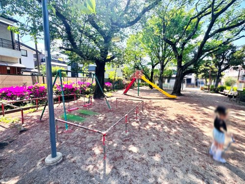 【公園】中野区立鷺六公園まで877ｍ