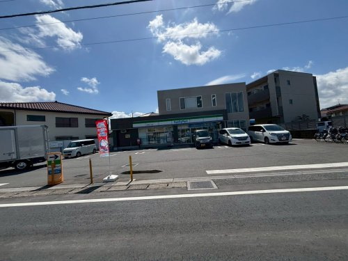 【コンビニエンスストア】ファミリーマート　新座野寺二丁目店まで1863ｍ