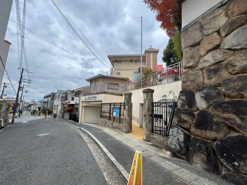 【幼稚園】幼保連携型認定こども園微笑幼稚園まで304ｍ