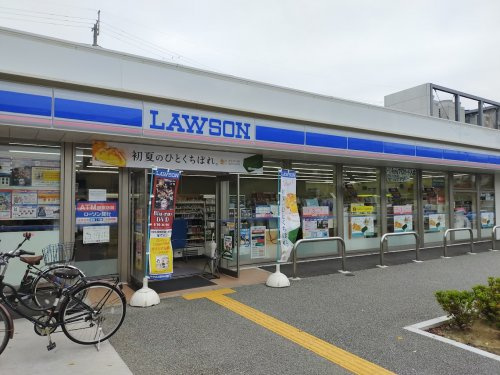 【コンビニエンスストア】ローソン　西宮市立中央病院前店まで242ｍ