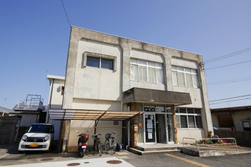 【市役所・区役所】和歌山市役所　楠見連絡所まで1779ｍ