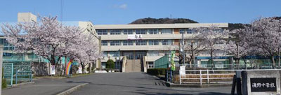 【中学校】滝野中学校まで1250ｍ