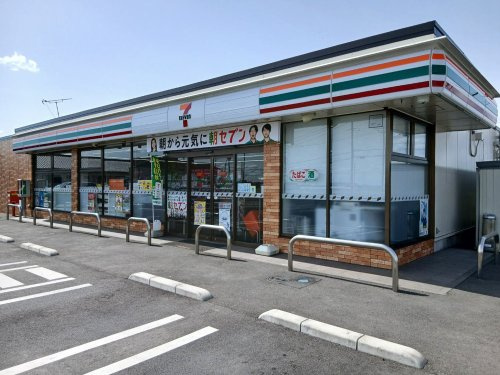【コンビニエンスストア】セブンイレブン　さくら氏家店まで715ｍ