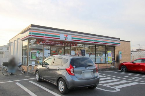 【コンビニエンスストア】セブンイレブン　富士見鶴馬前谷店まで450ｍ