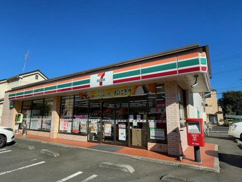 【コンビニエンスストア】セブンイレブン　ふじみ野鶴ヶ岡店まで520ｍ