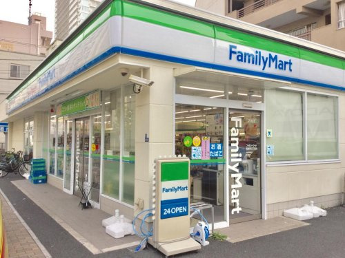 【コンビニエンスストア】ファミリーマート　西浅草三丁目店まで320ｍ