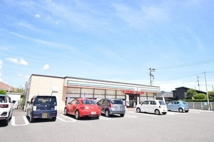 【コンビニエンスストア】セブンイレブン　国分新町店まで123ｍ