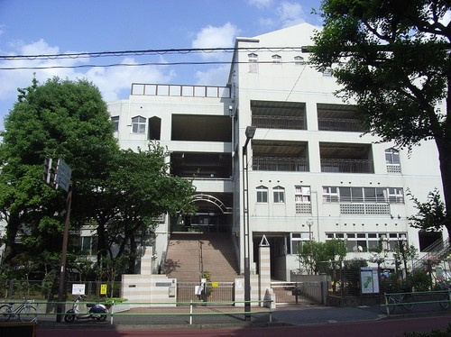 【小学校】新宿区立四谷第六小学校まで469ｍ