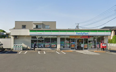 【コンビニエンスストア】ファミリーマート　杉並人見街道店まで309ｍ
