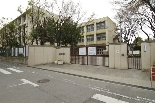 【中学校】尼崎市立武庫東中学校まで868ｍ