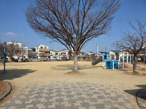 【公園】東富松北公園まで818ｍ