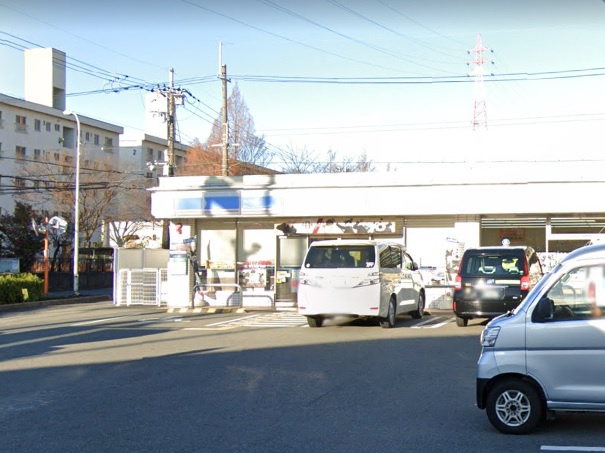 【コンビニエンスストア】ローソン枚方楠葉花園町店まで240ｍ