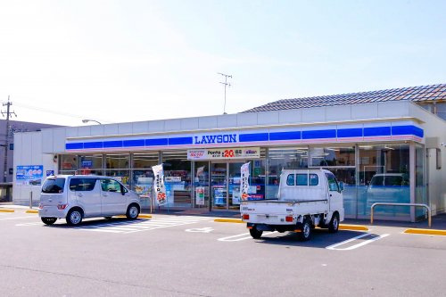 【コンビニエンスストア】ローソン　能美寺井店まで755ｍ