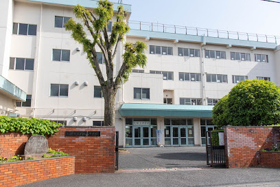 【中学校】日野市立大坂上中学校まで591ｍ