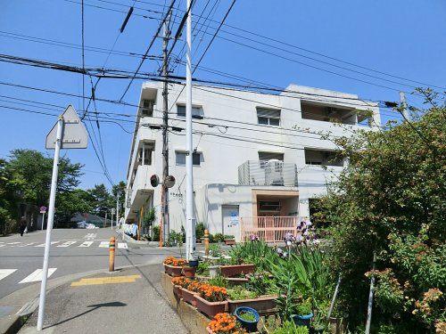 【保育園】座間すこやか保育園まで415ｍ