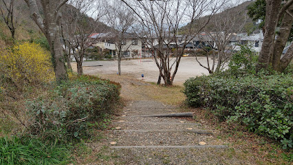 【公園】潮見台2号公園まで848ｍ