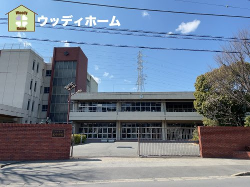 【中学校】川口市立里中学校まで950ｍ