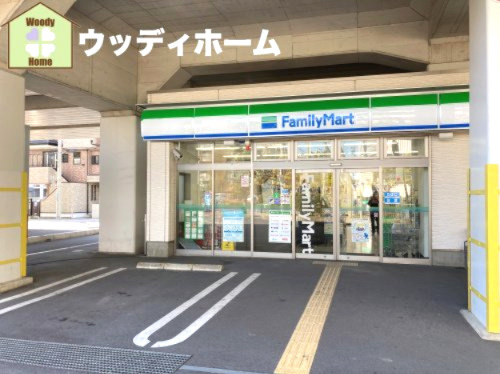 【コンビニエンスストア】ファミリーマート　南越谷一丁目南店まで416ｍ