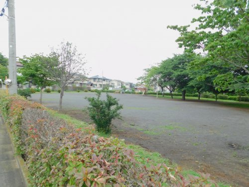 【公園】北入曽公園まで900ｍ