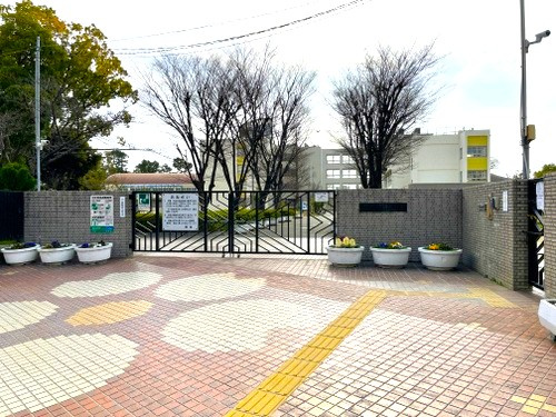 【小学校】尼崎市立成文小学校まで378ｍ