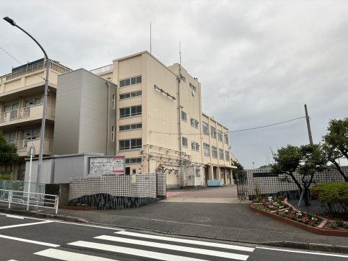 【中学校】横浜市立六ツ川中学校まで199ｍ