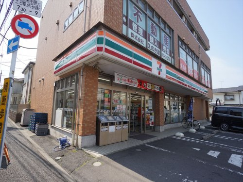 【コンビニエンスストア】セブンイレブン　世田谷榎店まで307ｍ