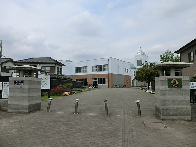 【小学校】狭山市立　入間川小学校まで1090ｍ