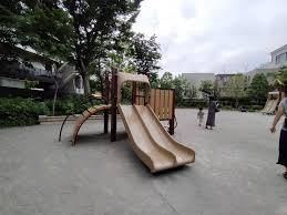 【公園】青山北町児童遊園まで547ｍ