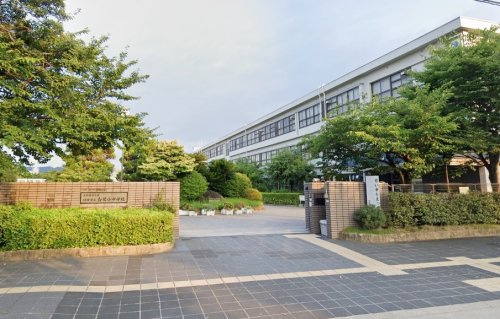 【中学校】姫路市立白鷺小中学校まで889ｍ