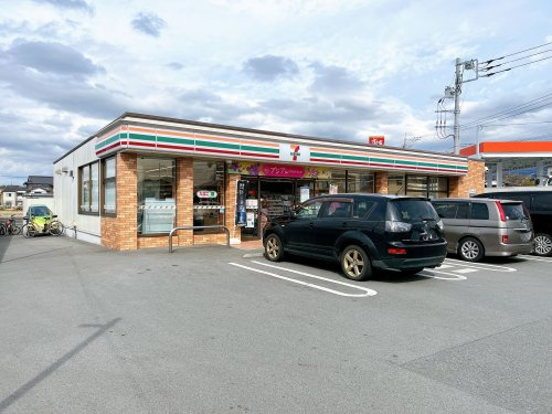 【コンビニエンスストア】セブンイレブン　三島谷田北店まで987ｍ