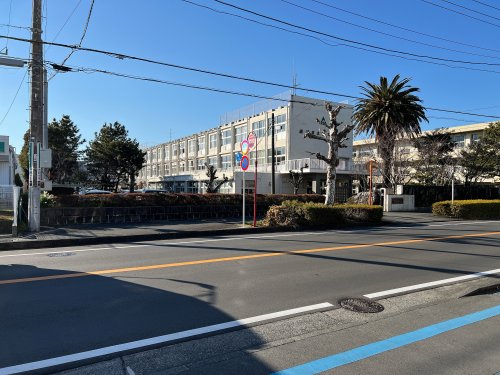 【中学校】沼津市立金岡中学校まで2400ｍ