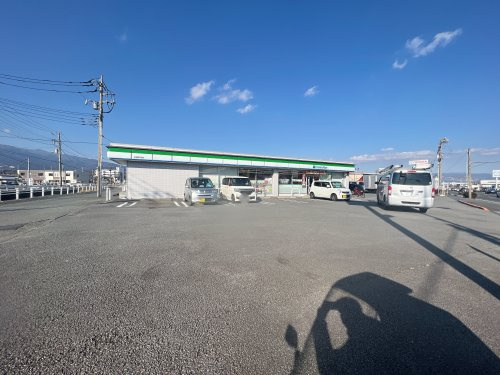 【コンビニエンスストア】ファミリーマート　沼津西沢田店まで406ｍ