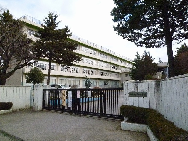 【小学校】春日部市立緑小学校まで1000ｍ