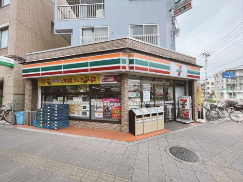 【コンビニエンスストア】セブンイレブン　志木本町5丁目店まで110ｍ