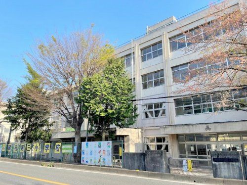【小学校】朝霞市立朝霞第三小学校まで1750ｍ