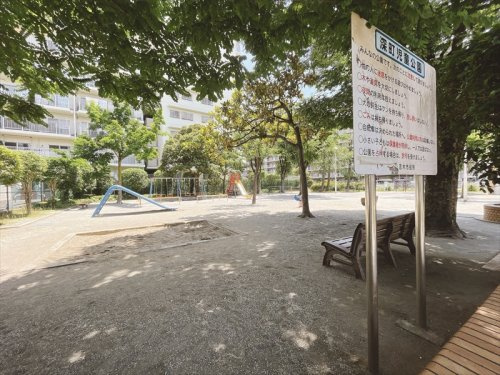 【公園】深町児童公園まで70ｍ